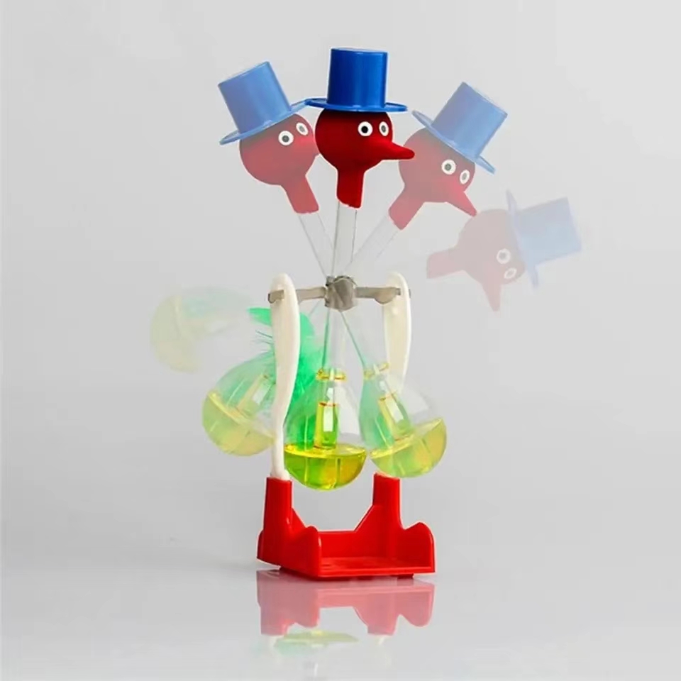 Nuovo Lucky Bird Water Desk To - Science Bob recensione e prezzo
